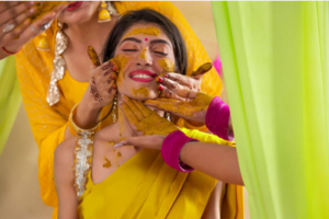 One of the best bengali bridal photoshoot pose the gaye holud pose